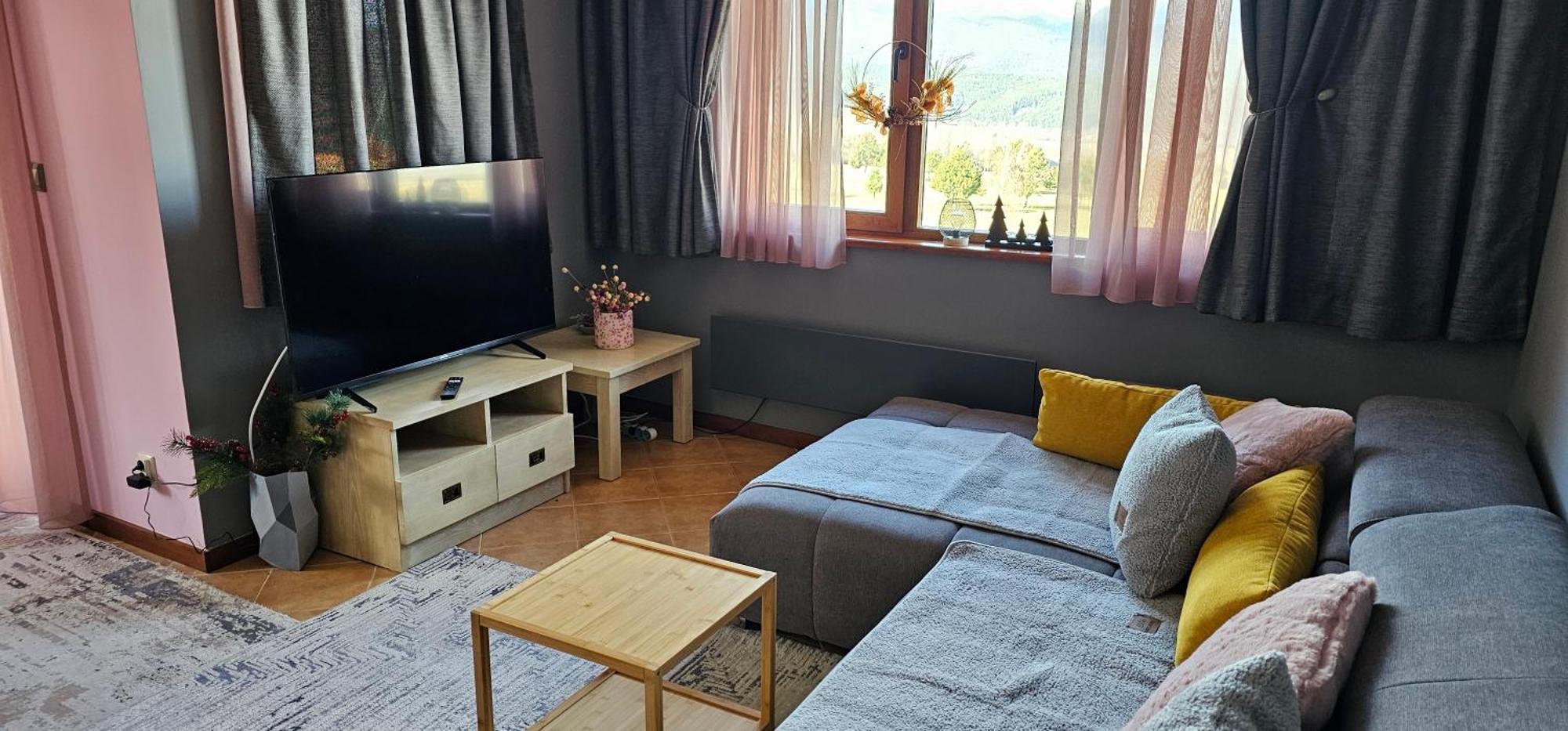 Green Peaks Suite In Pirin Golf & County Club 拉兹洛格 外观 照片
