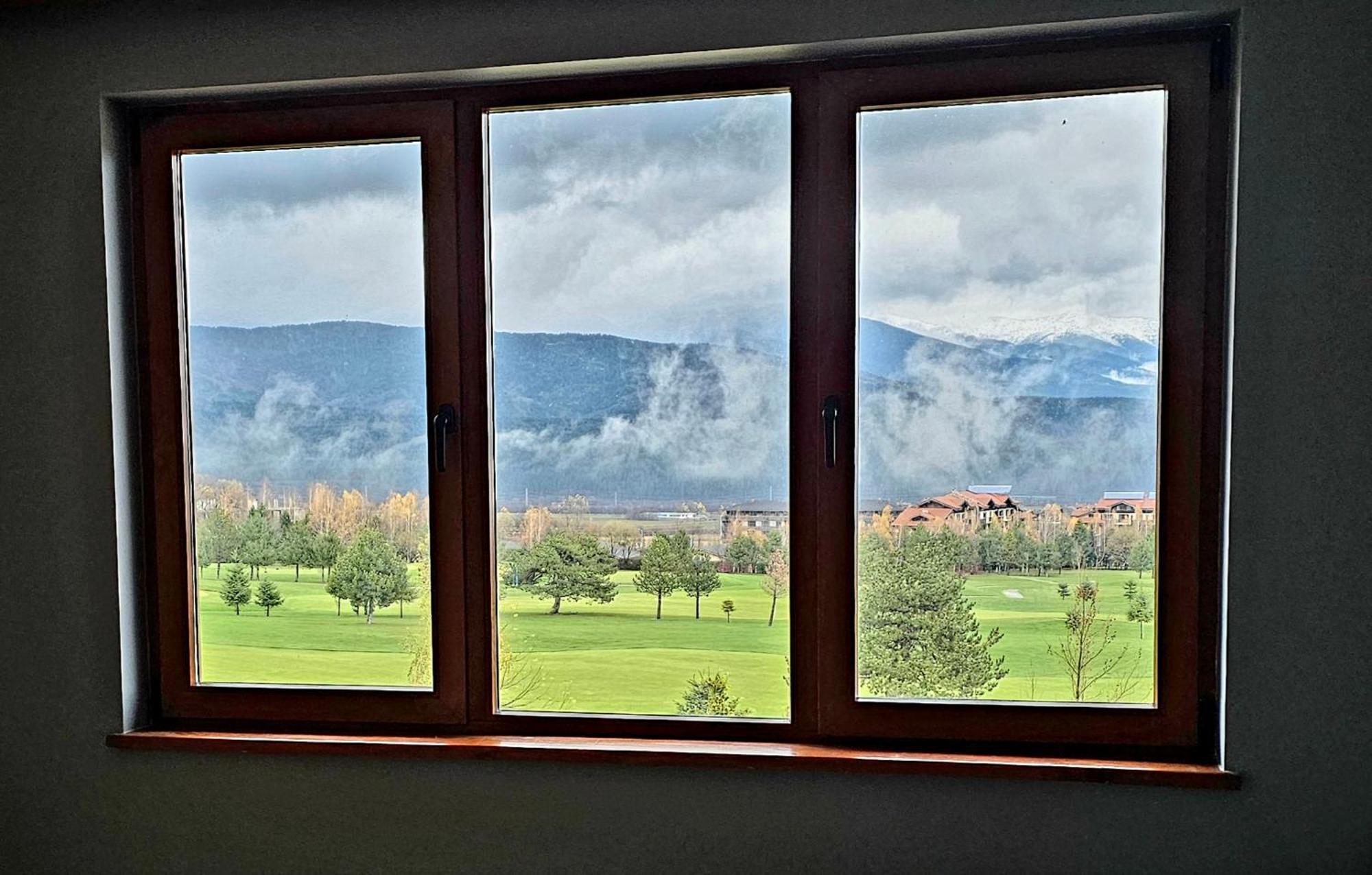 Green Peaks Suite In Pirin Golf & County Club 拉兹洛格 外观 照片