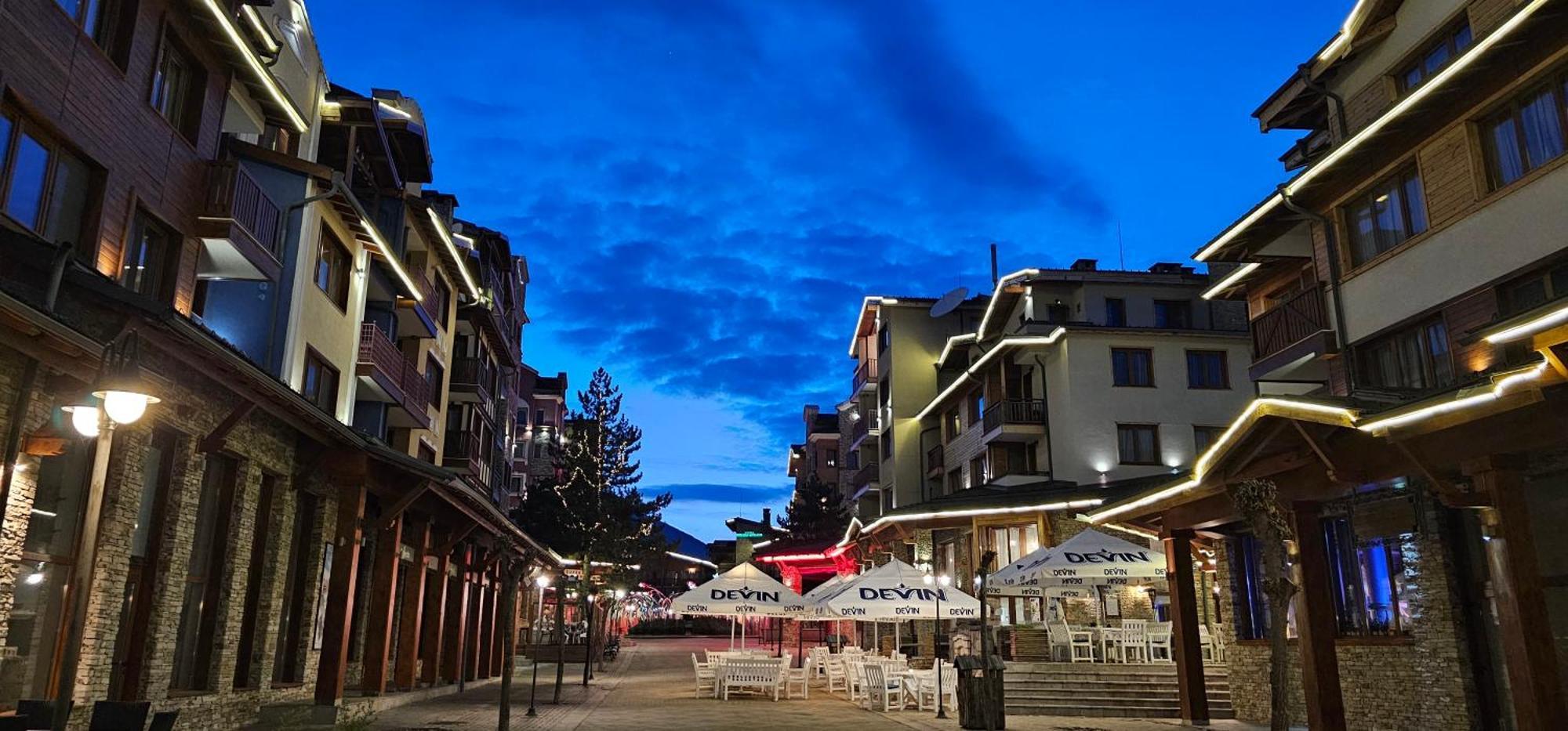 Green Peaks Suite In Pirin Golf & County Club 拉兹洛格 外观 照片